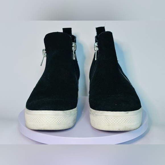 Steve Madden Wedges Metal Side Zip Sneaker Black Suede - Picture 3 of 8